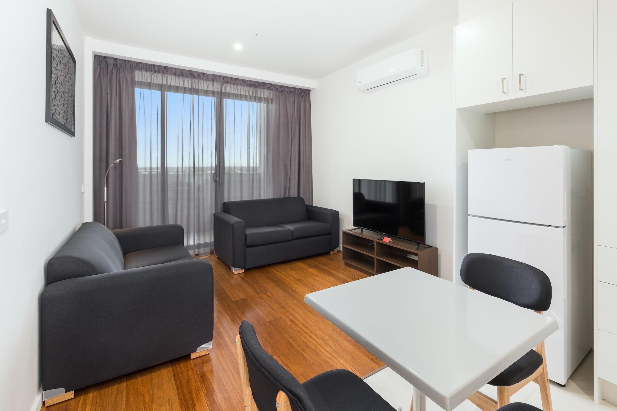 City Edge Dandenong Apartment Hotel Exterior photo